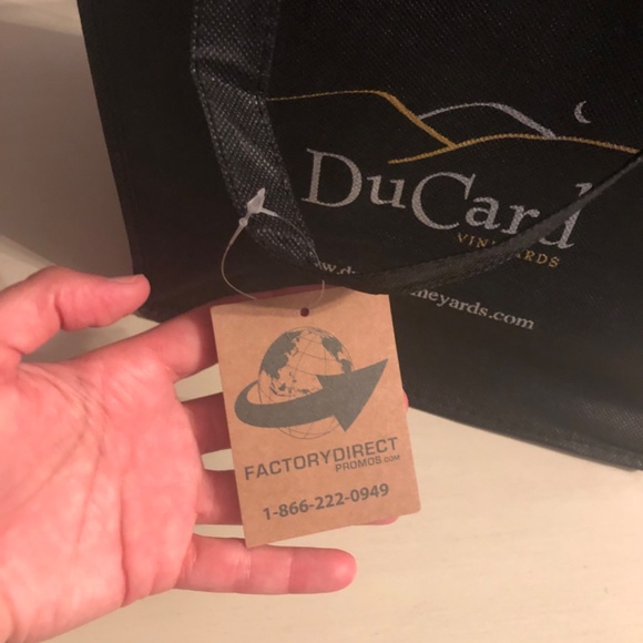 3 Winery Wine Bags (Great Condition) Lots of Sections DuCard, Hazy & C.W. Klay - Picture 7 of 7